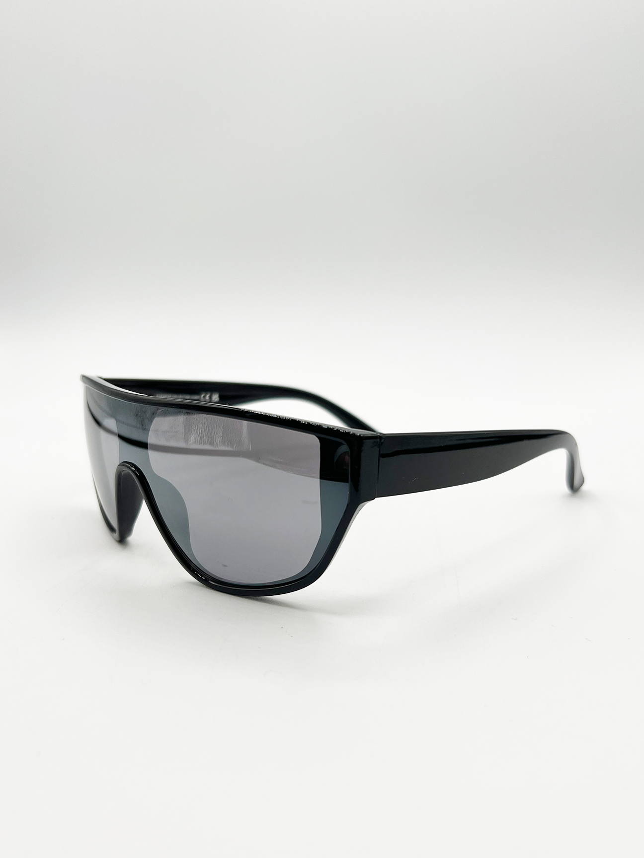 Smoke Shield Sunglasses In Black - svnx
