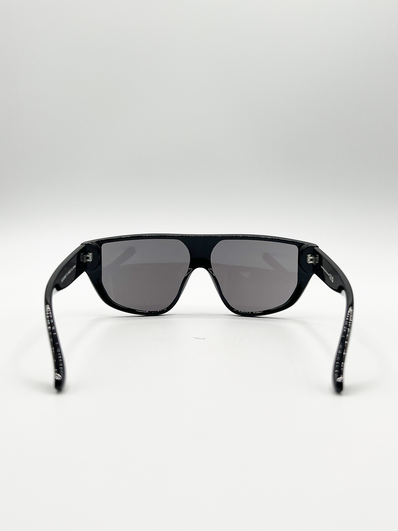 SVNX Smoke Shield Sunglasses In Black - svnx