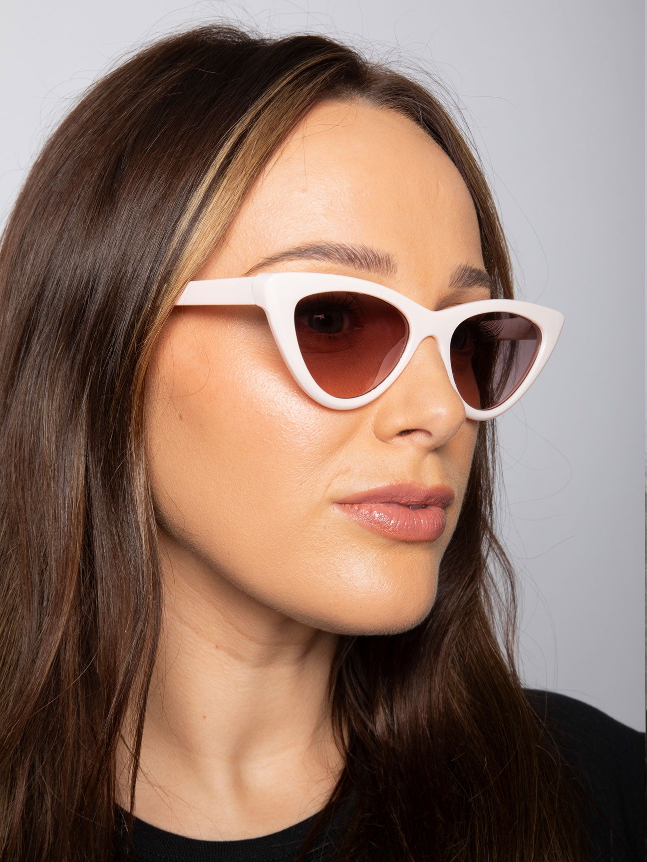 Light Pink Cateye Sunglasses - svnx
