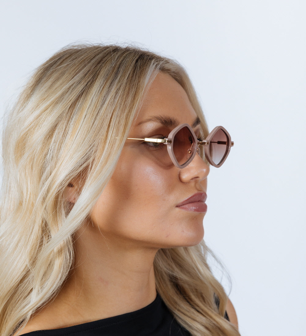 Diamond Shape Sunglasses in Nude - svnx