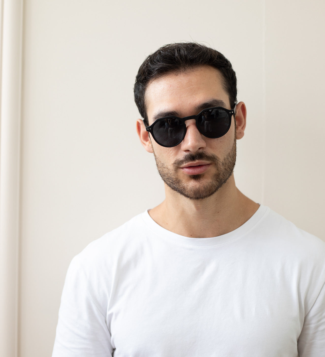 Matte Classic Preppy Sunglasses With Key Hole Nosebridge - svnx
