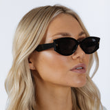 Oval Rectangular Vintage Sunglasses in Black - svnx