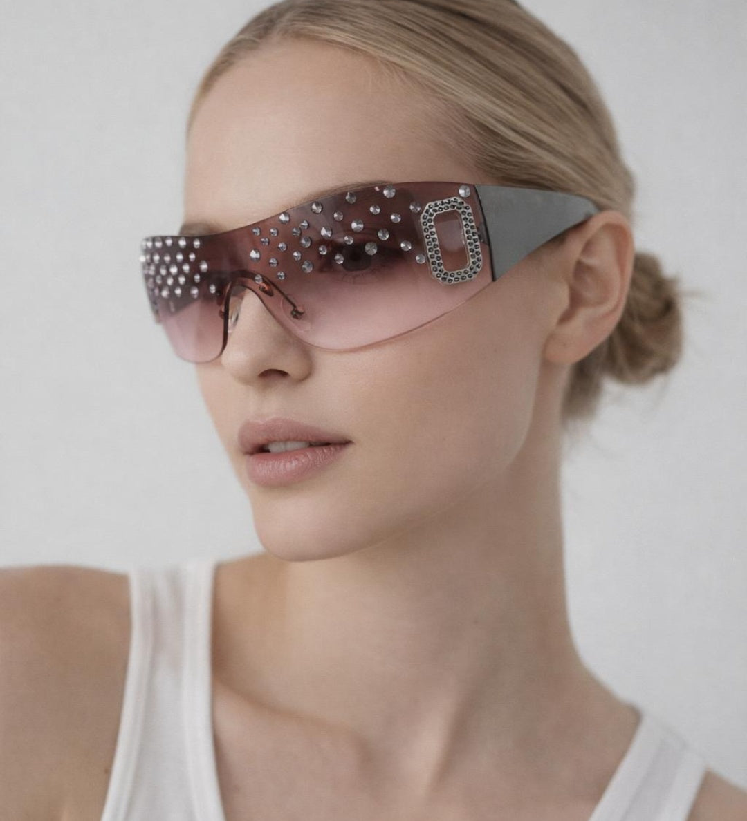 Racer Diamante Sunglasses In Pink - svnx