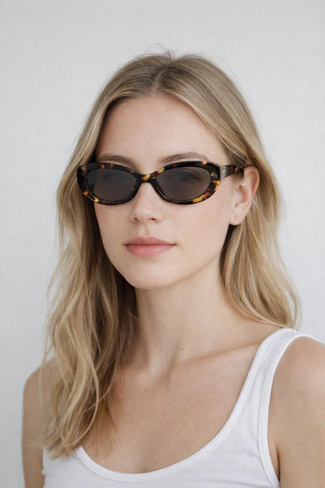 Bow Side Detail Sunglasses In Tortoiseshell - Removeable Bow - svnx