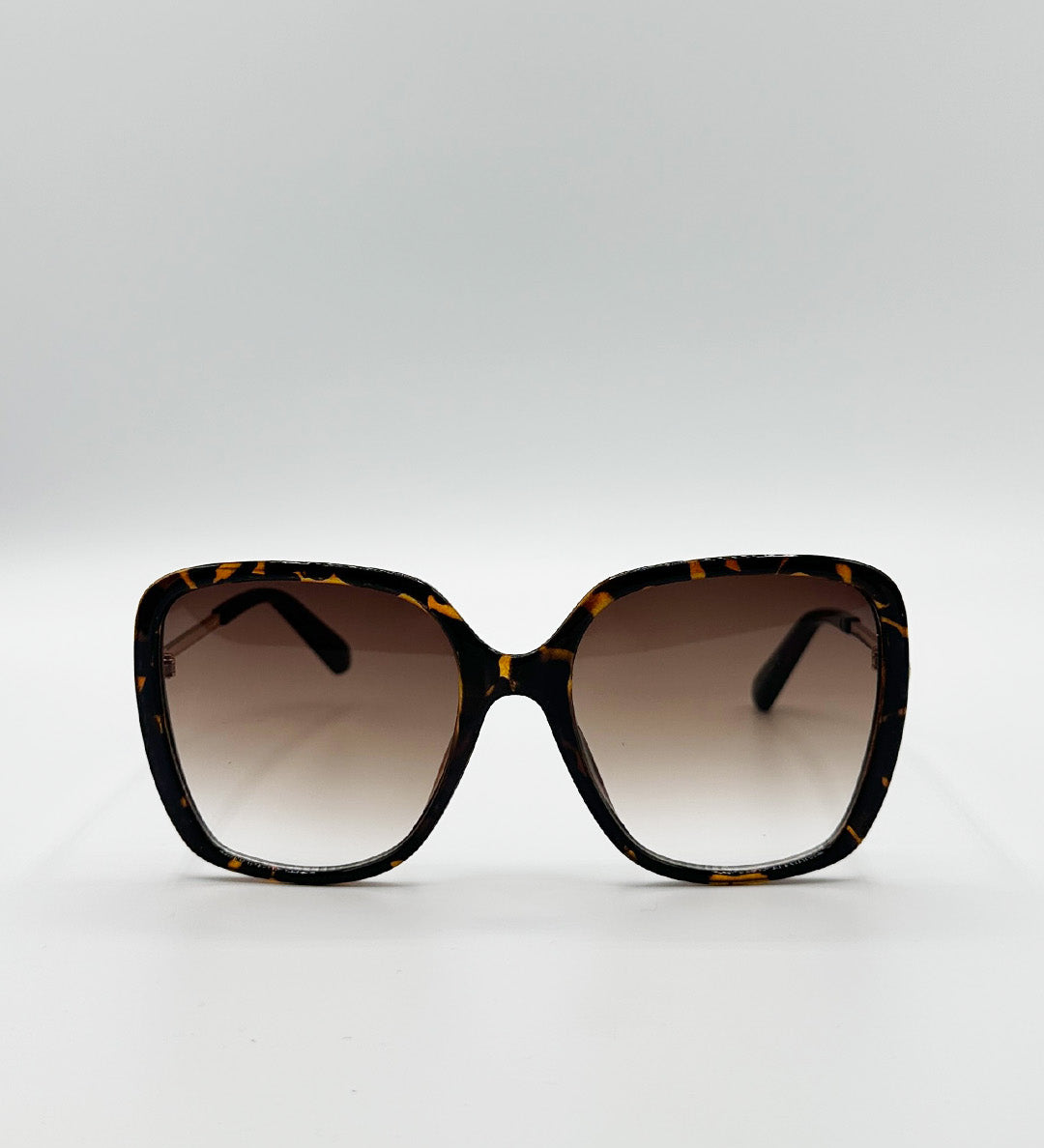 Oversized Square Sunglasses In Tortoiseshell - svnx
