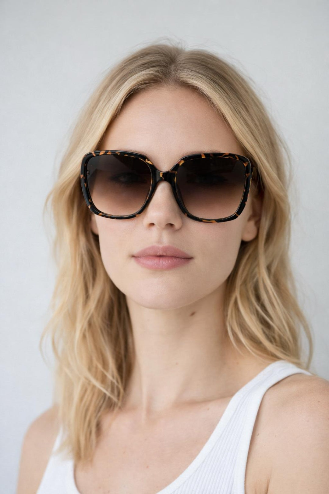 Oversized Square Sunglasses In Tortoiseshell - svnx