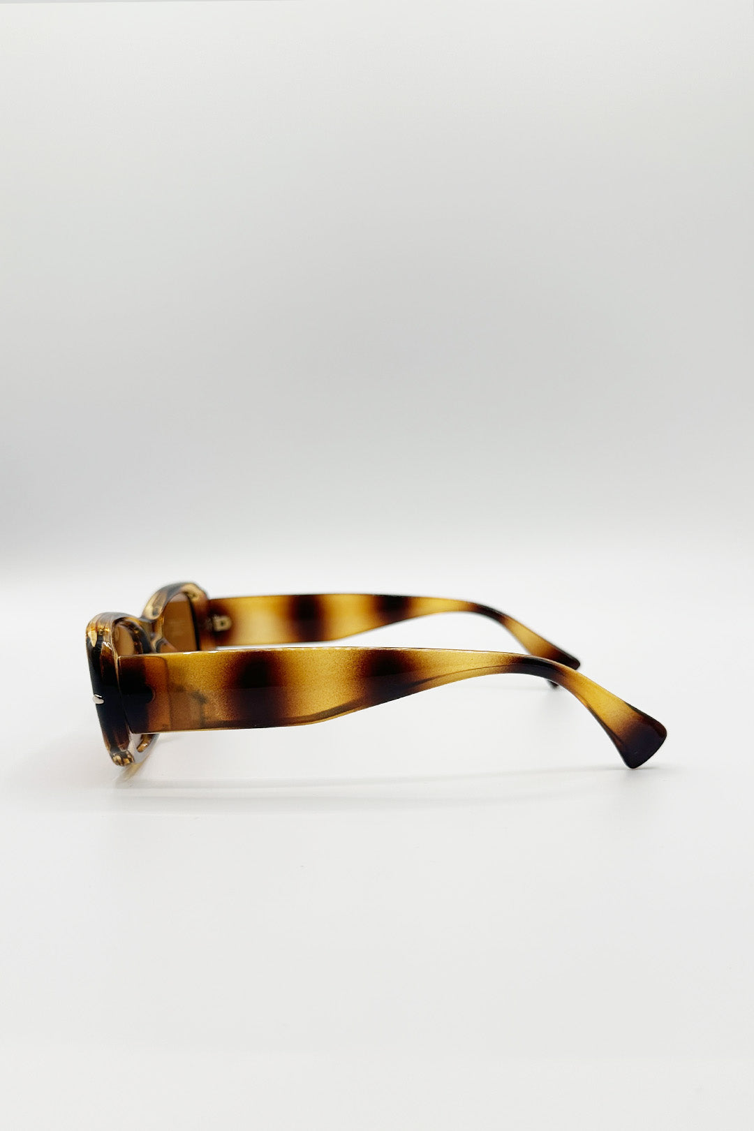 Bold Retangle Sunglasses In Brown Stripe - svnx