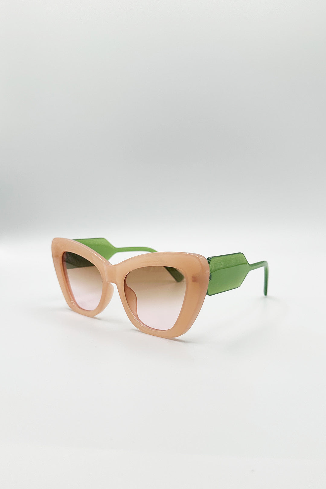 Cat Eye Sunglasses in Pink Green - svnx