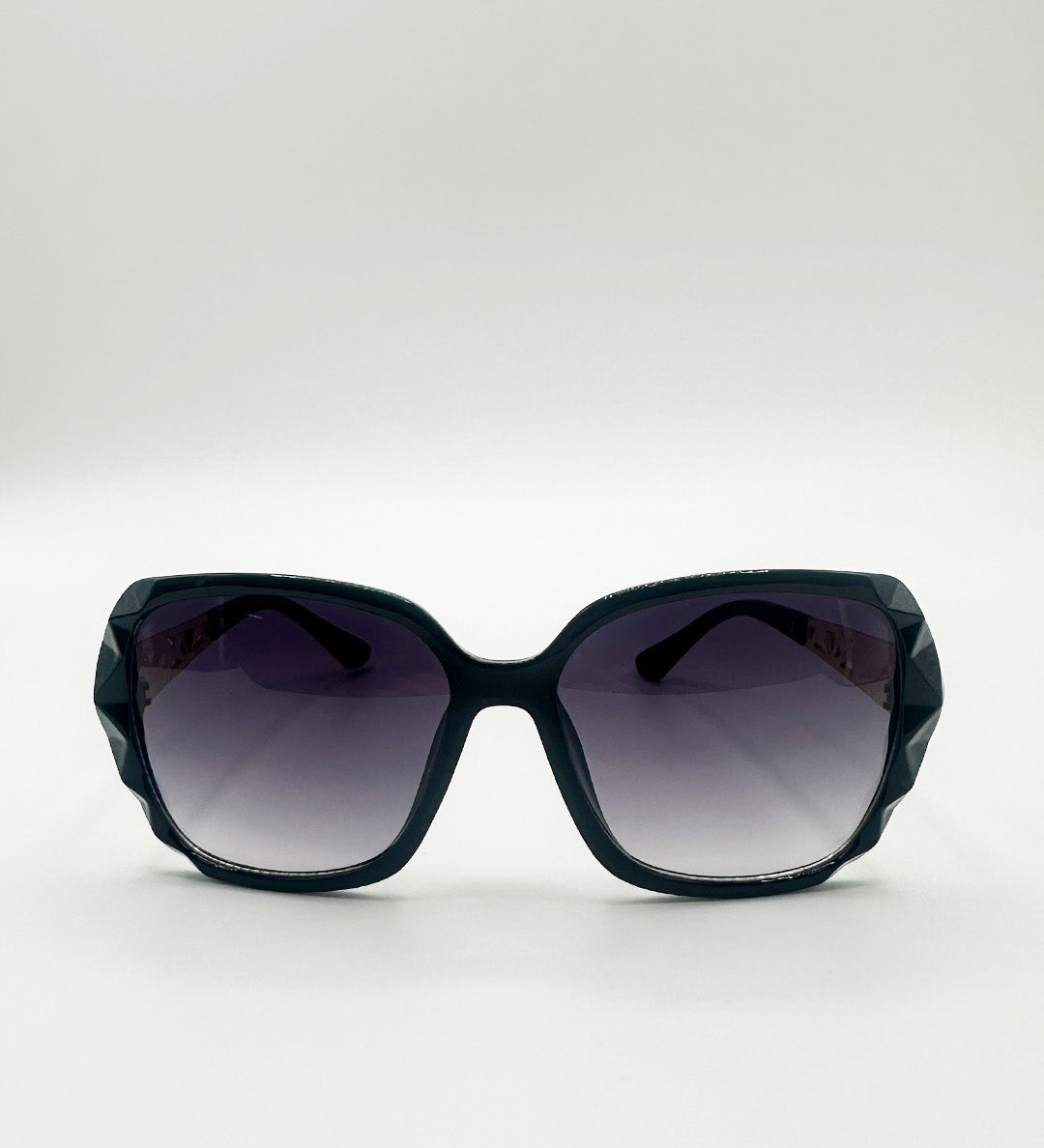 Round Square Side Detail Sunglasses In Black - svnx
