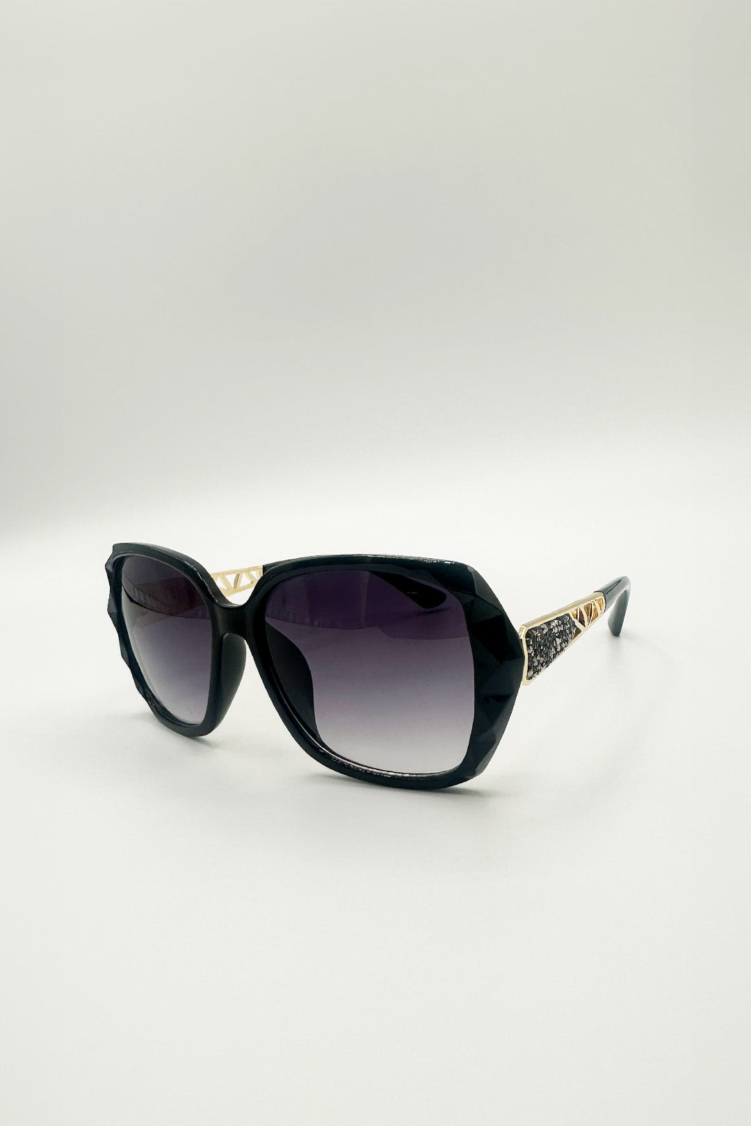 Round Square Side Detail Sunglasses In Black - svnx