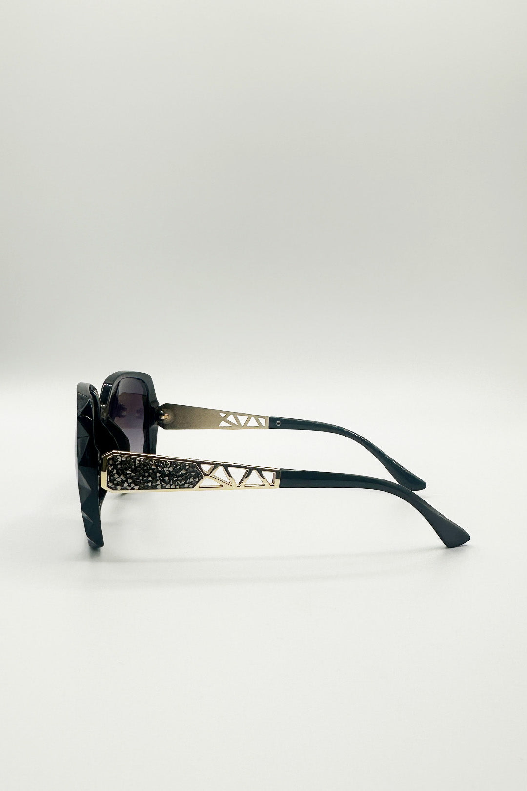 Round Square Side Detail Sunglasses In Black - svnx
