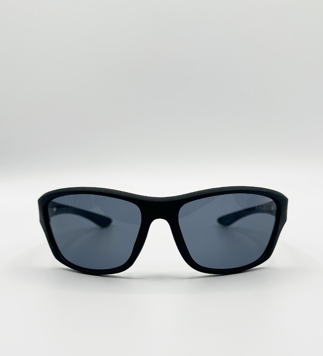 Basic Outdoor Sports Racer Sunglasses In Black With Case - svnx