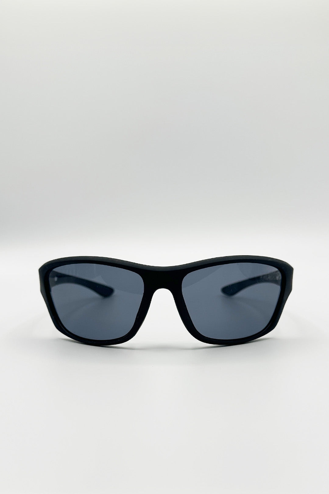 Basic Outdoor Sports Racer Sunglasses In Black With Case - svnx