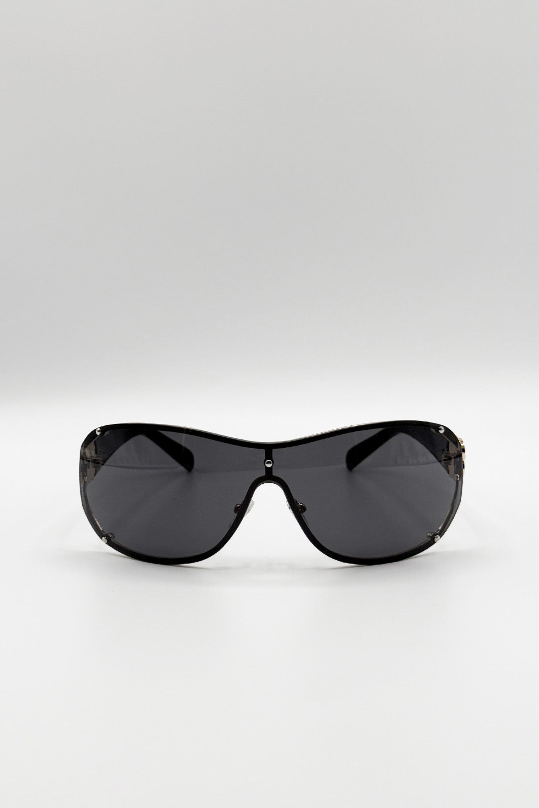 Vintage Rose Wrap Around Sunglasses In Black - svnx