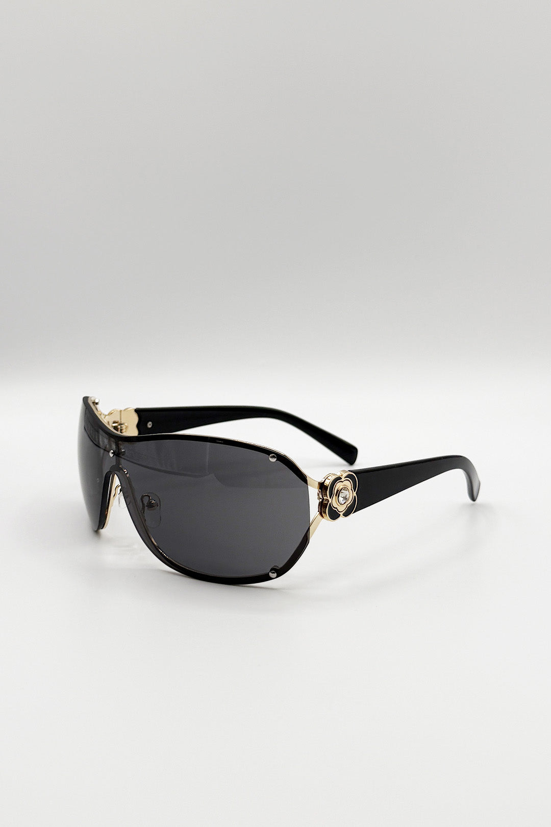 Vintage Rose Wrap Around Sunglasses In Black - svnx