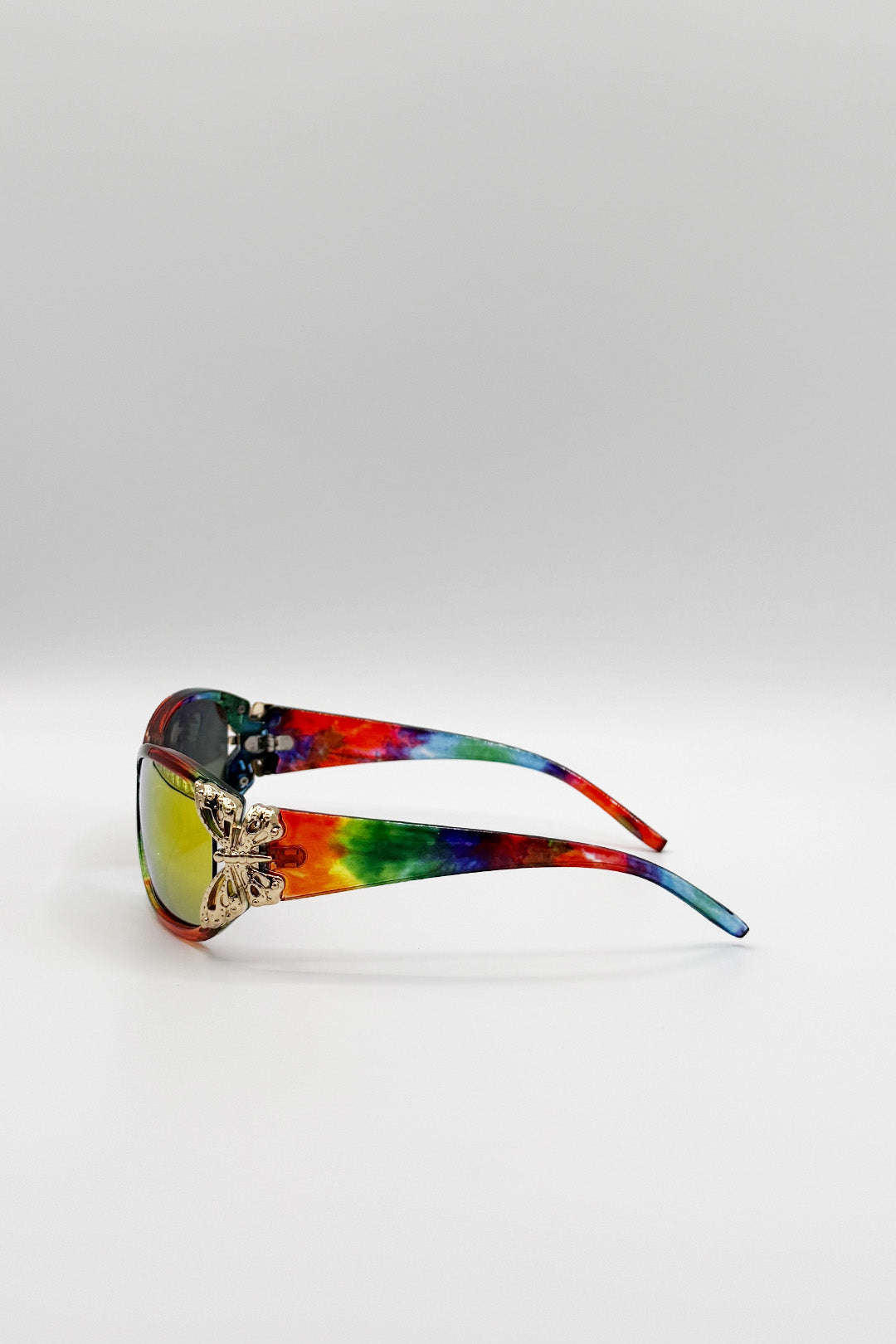 Vintage Wrap Around With Butterfly Detail Sunglasses In Multi - svnx