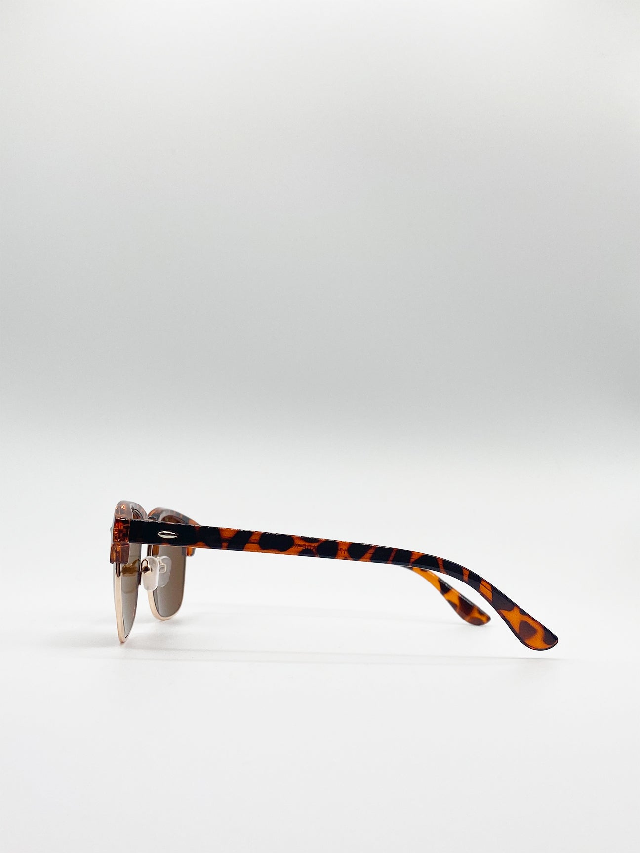 Half Frame Wayfarer Style Sunglasses - svnx