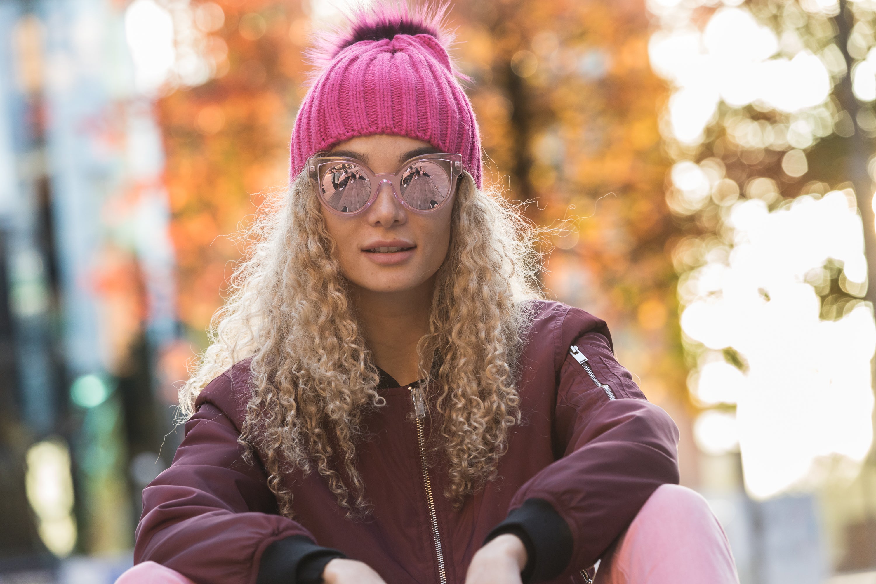 Transparent Pink Sunglasses with Round Lenses and Cat Eye Frame - svnx