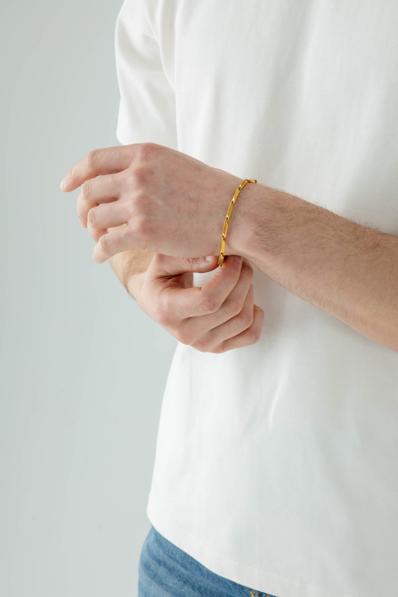 SVNX Minimalistic Bracelet in Gold - svnx