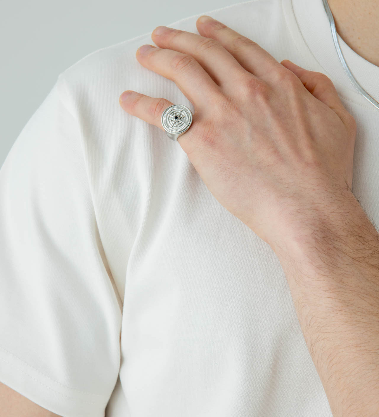 SVNX Compass Signet Pinky Ring - svnx