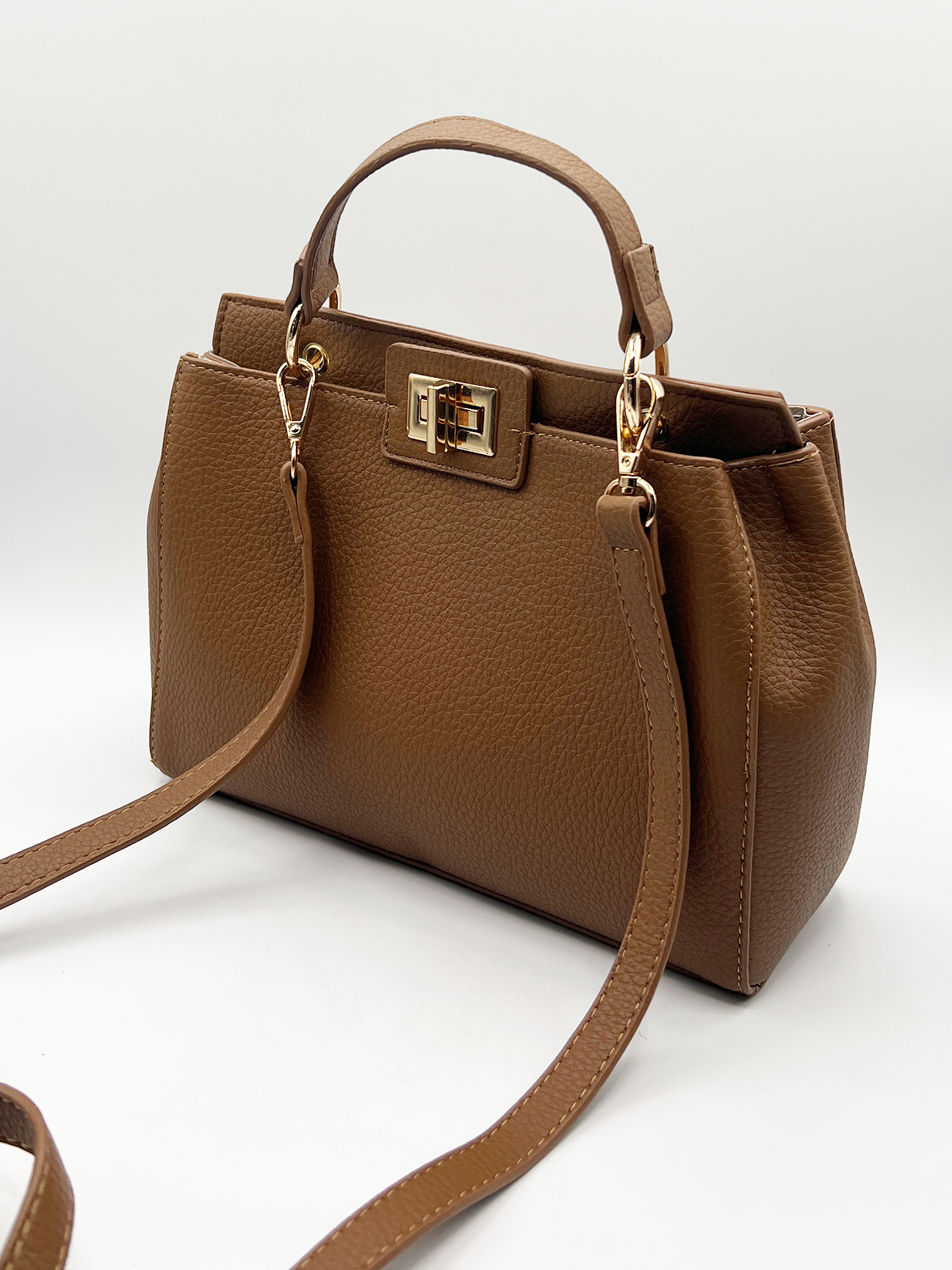 Brown faux leather handbag with gold trim - svnx
