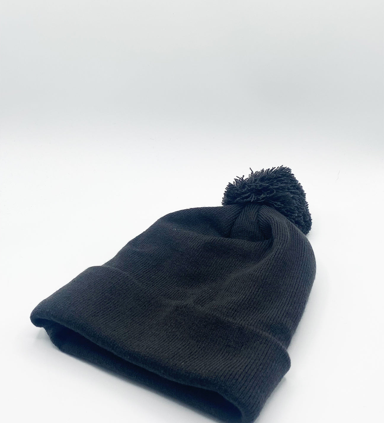 Knitted Pom Pom Beanie - svnx