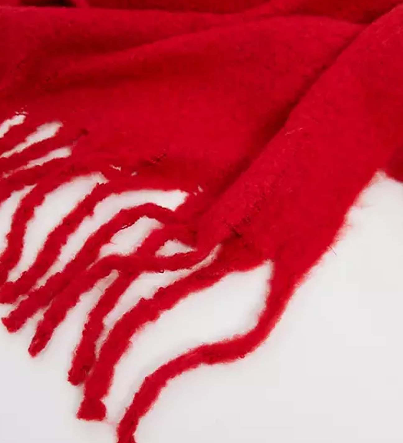 RED CHUNKY SOFT TOUCH SCARF - svnx