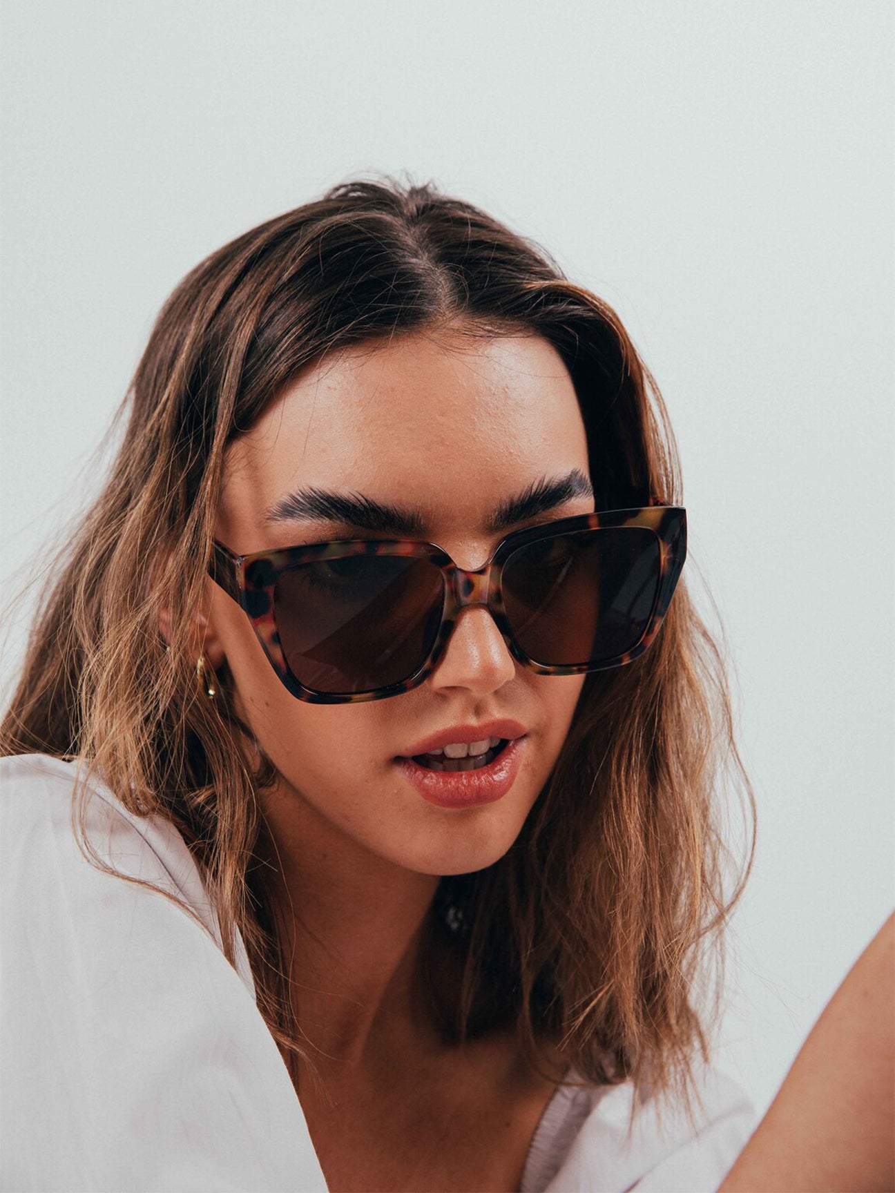Plastic Frame Oversized Cat Eye Sunglasses - svnx