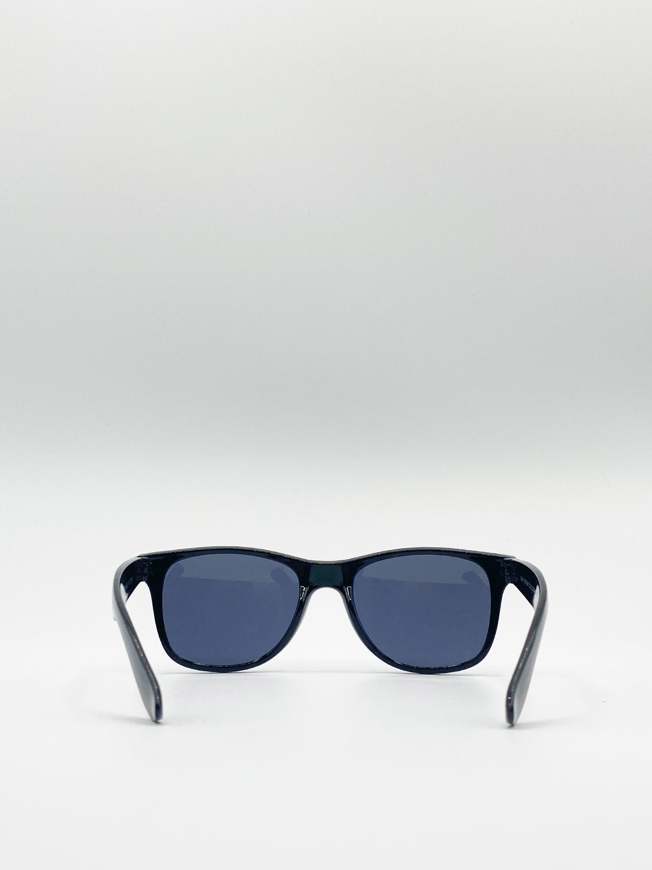 Classic Wayfarer Sunglasses - svnx