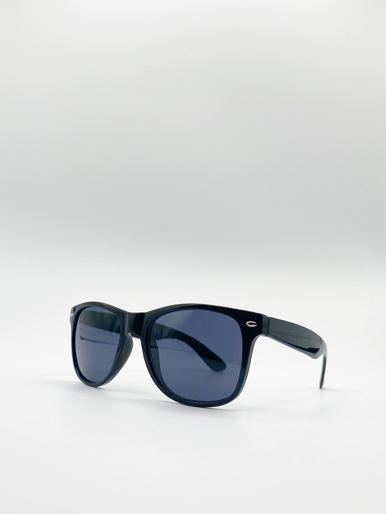 Classic Wayfarer Sunglasses - svnx