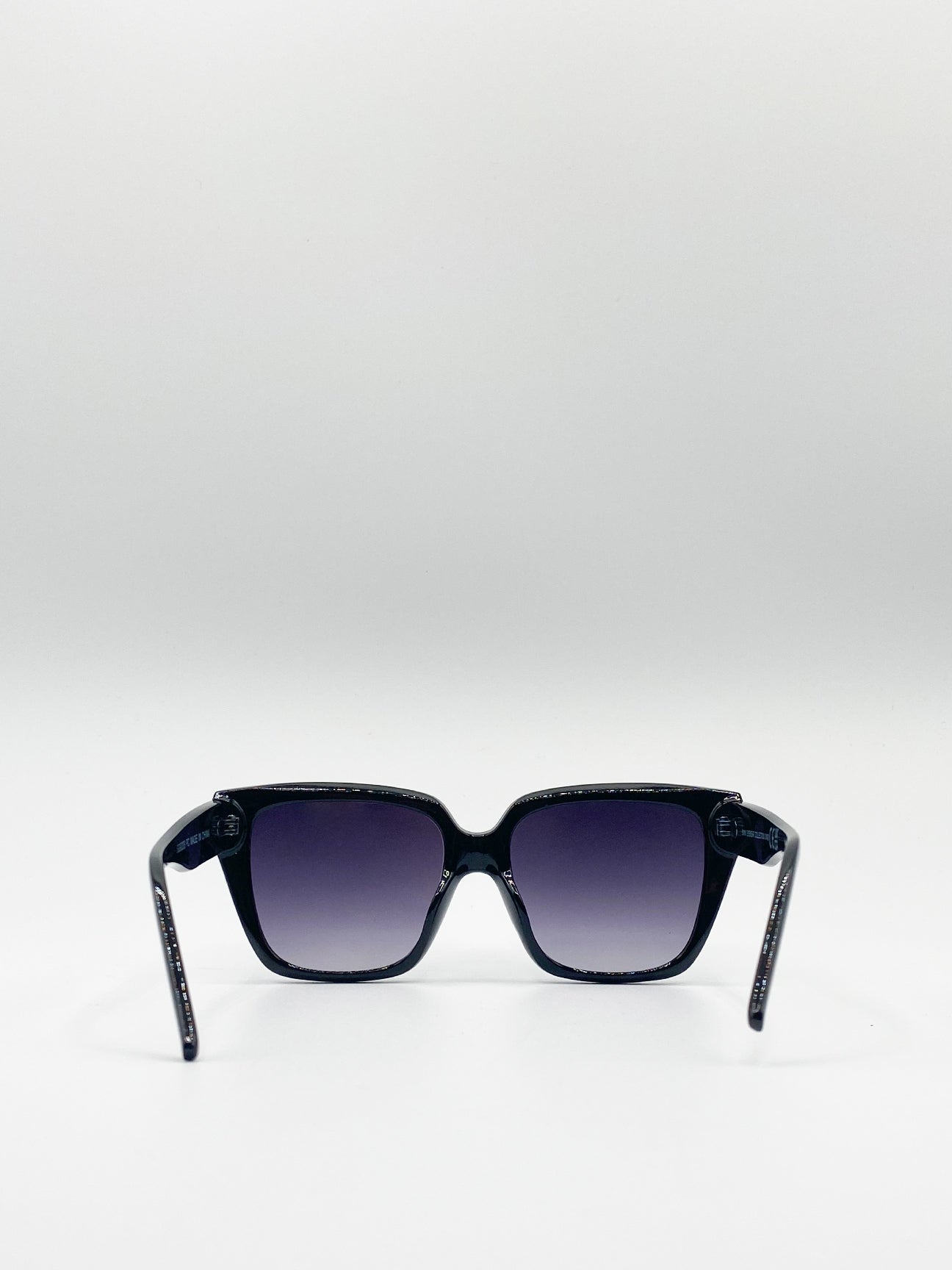 Oversized cat eye sunglasses - svnx