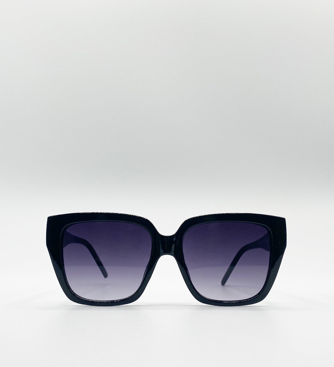 Oversized cat eye sunglasses - svnx