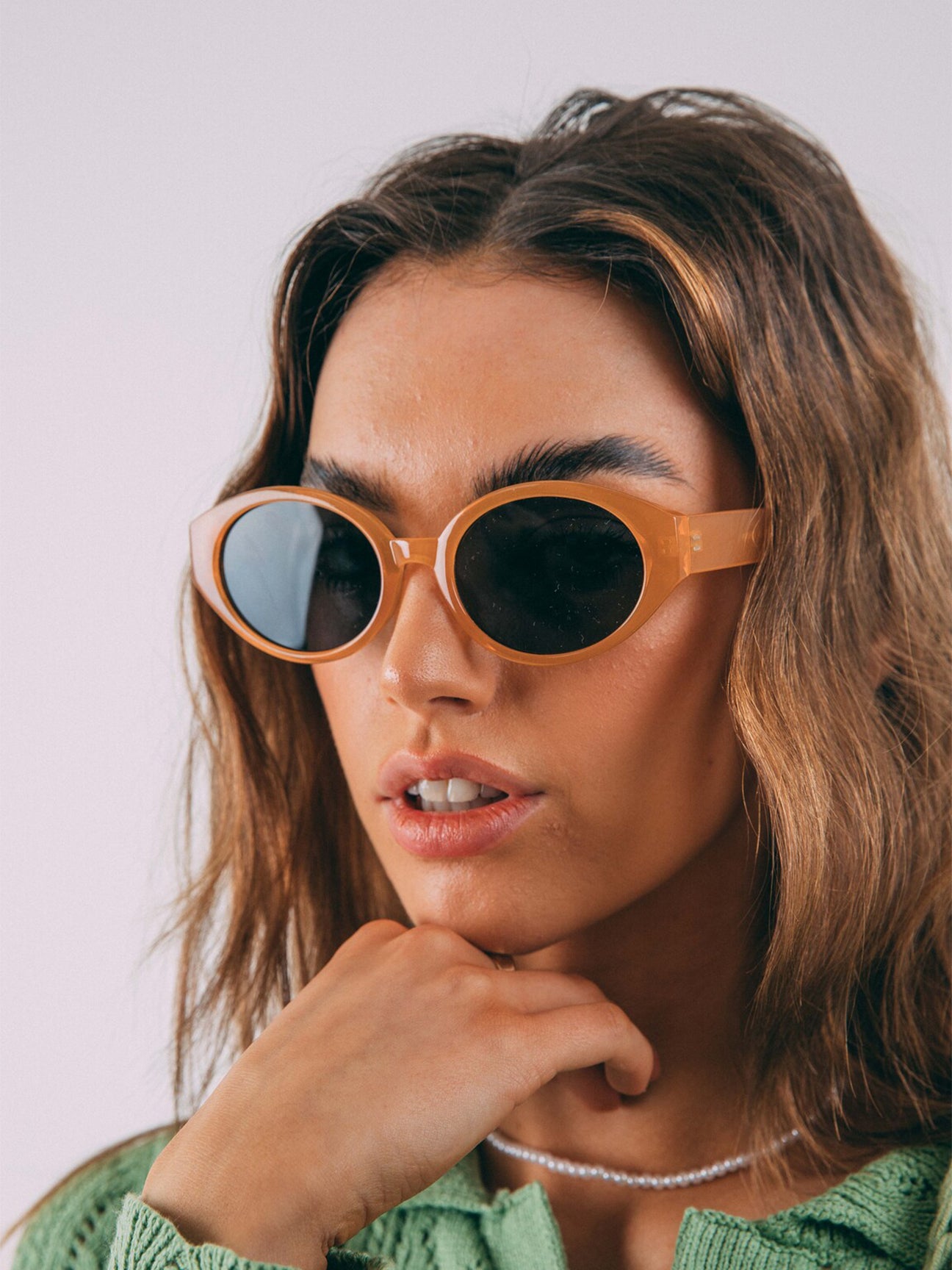 Oval Plastic Frame Sunglasses - svnx