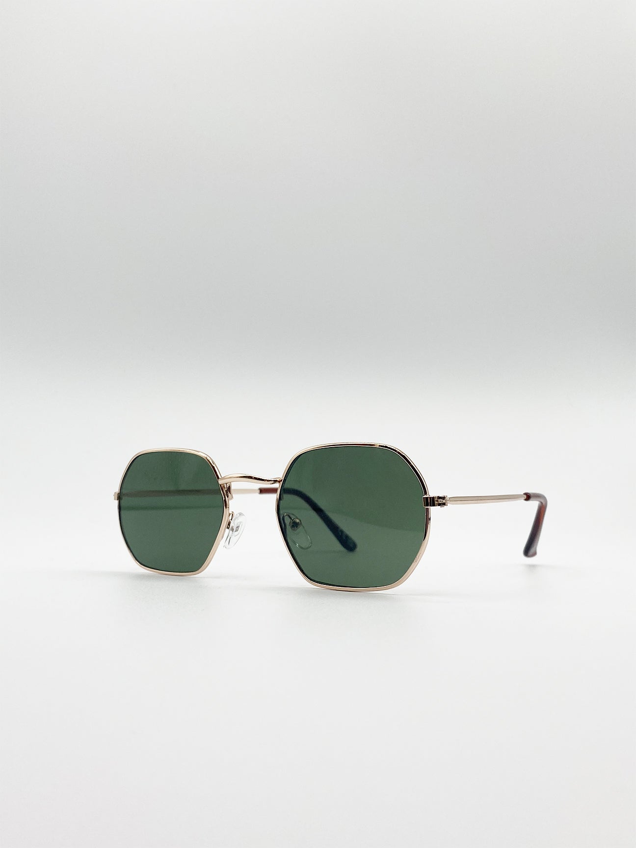 Hexagon Metal Frame Sunglasses in Gold - svnx