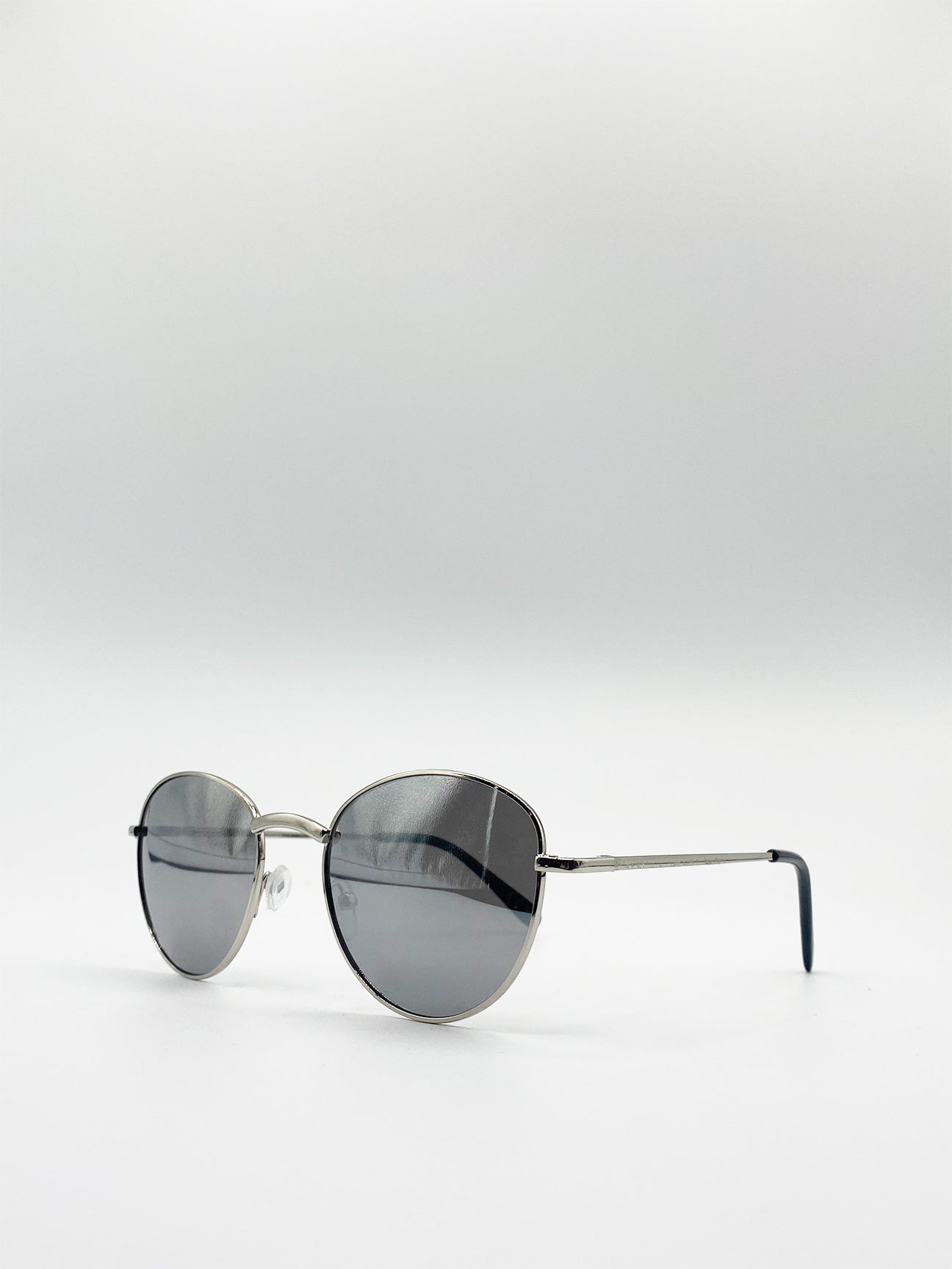 Round Metal Frame Sunglasses - svnx