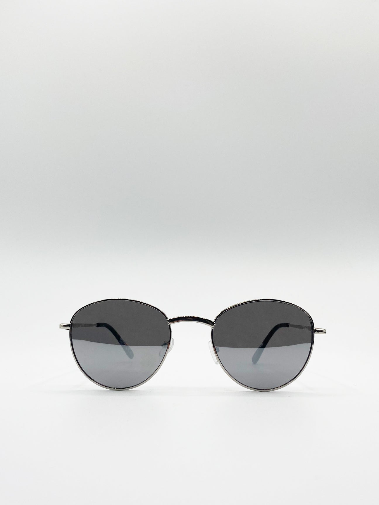 Round Metal Frame Sunglasses - svnx