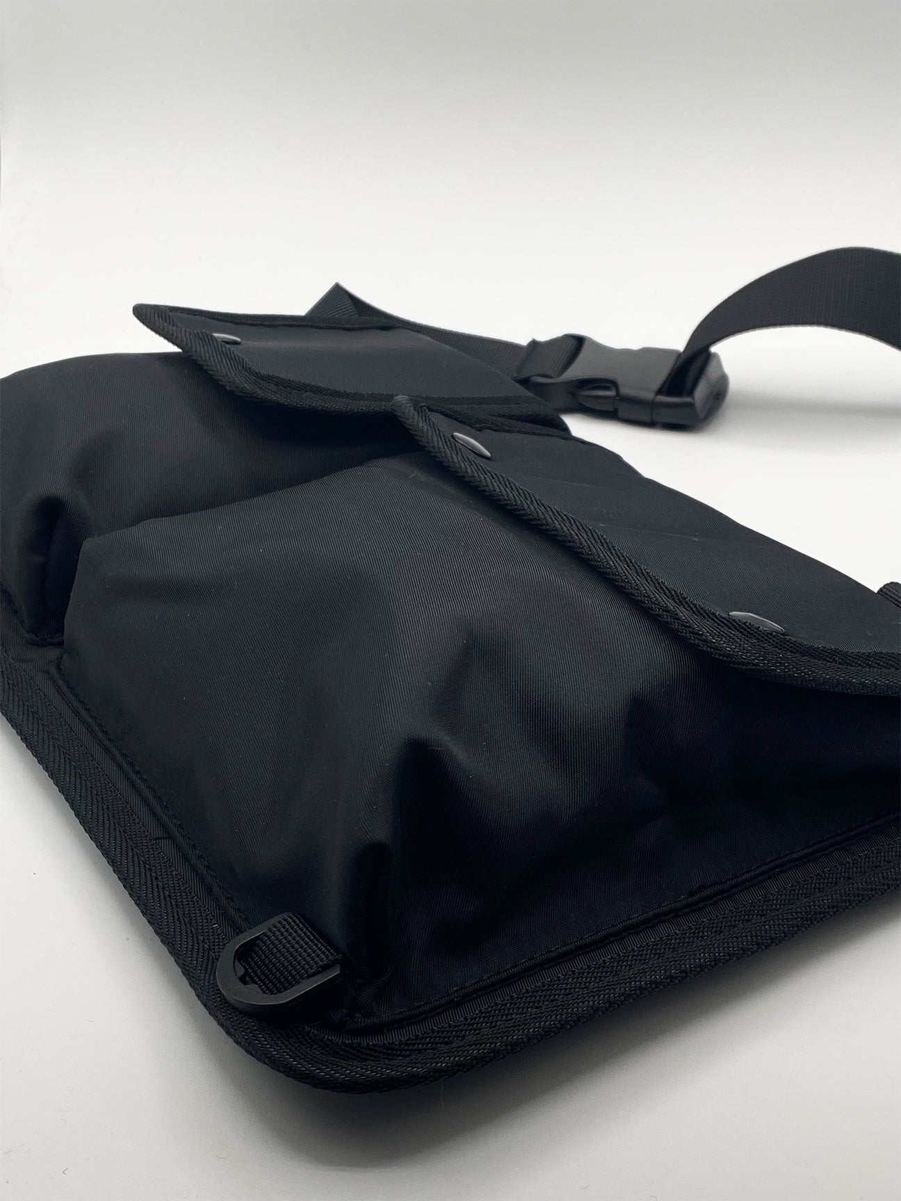 Buy Entente black Harness Bag for Men in MENA, Worldwide